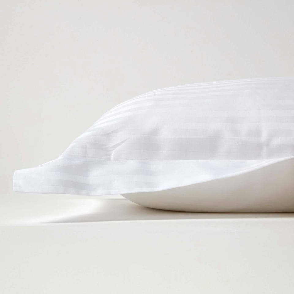 image 1 of Homescapes White Egyptian Cotton Ultrasoft King Size Oxford Pillowcase 330 TC