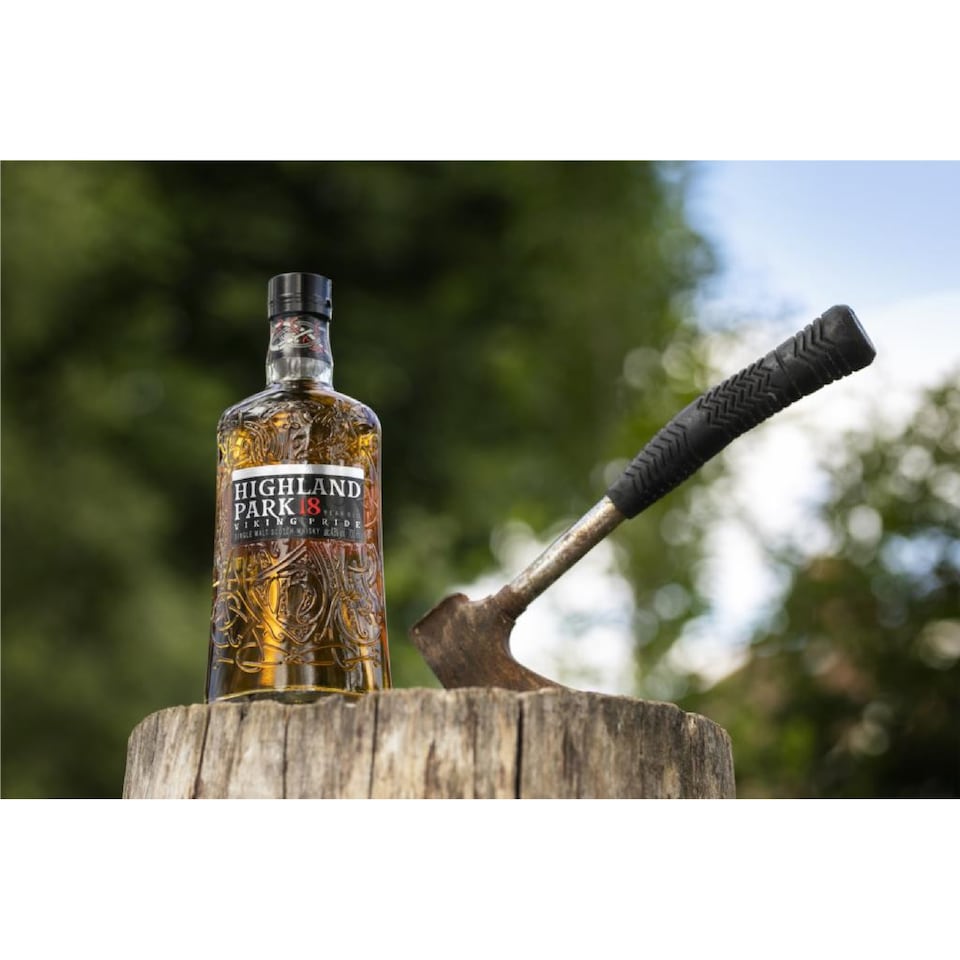 image 1 of Highland Park - Single Malt Scotch 18 year old Whisky | Multi | Deep Gold | 1