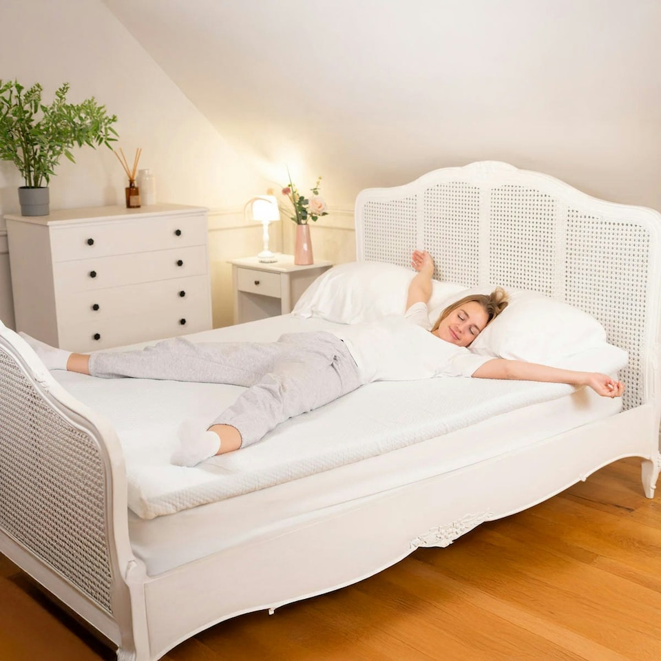 image 1 of Prestige Bamboo Mattress Topper White | King