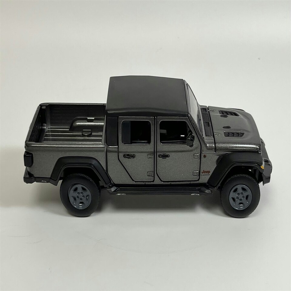 image 1 of Jeep Gladiator Dark Grey LHD 1:32 Scale Light & Sound Tayumo 32170025