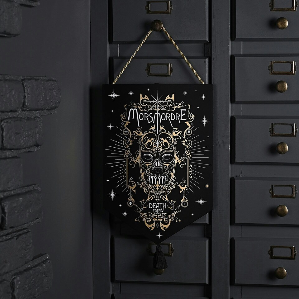 image 1 of Warner Bros Harry Potter Alumni Pendent Glow In The Dark - Morsmorde Death Eater