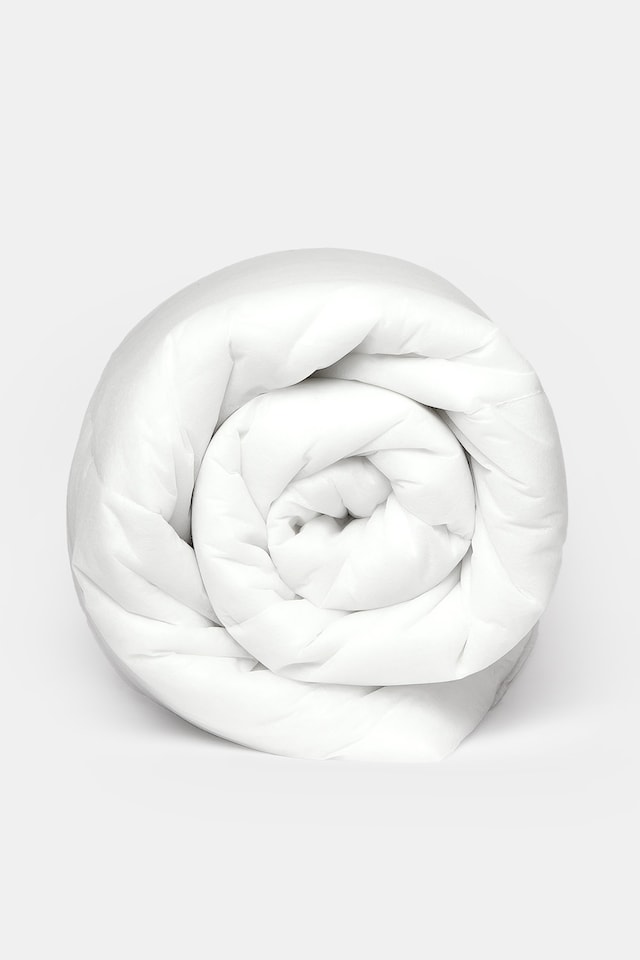 image 1 of OHS Essentials 15 Tog Duvet Winter Warm Quilt | White | Single | Single