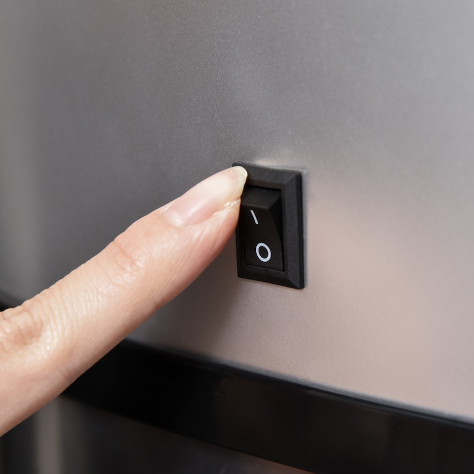 image 1 of HOMCOM Stainless Steel Kitchen Sensor Dustbin Automatic Touchless Rubbish Garbage Waste Bin 48L Silver | Chrome | 1