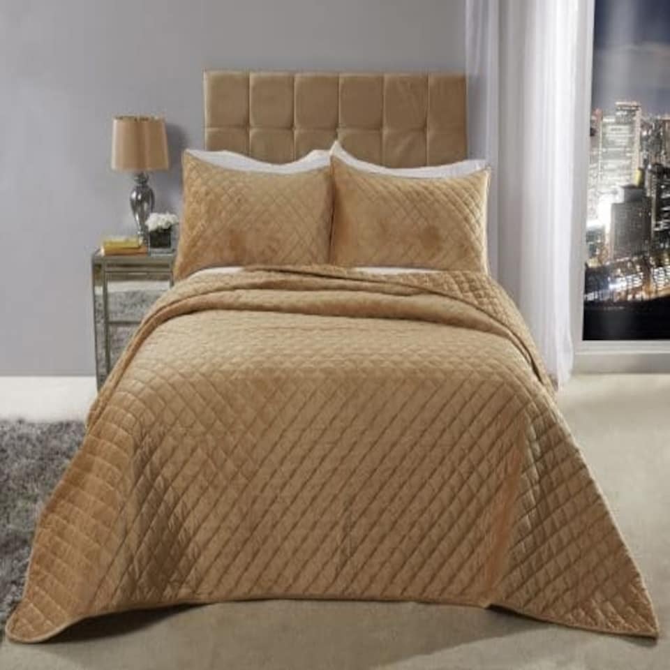 image 1 of Banbury Bedspread Ochre Yellow | Yellow