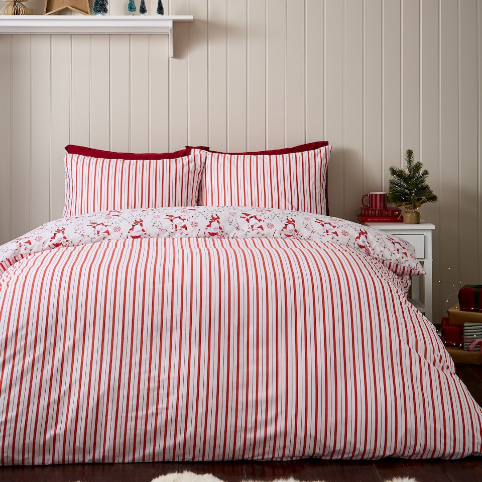 image 1 of Catherine Lansfield Christmas Santas Reversible Duvet Cover Set