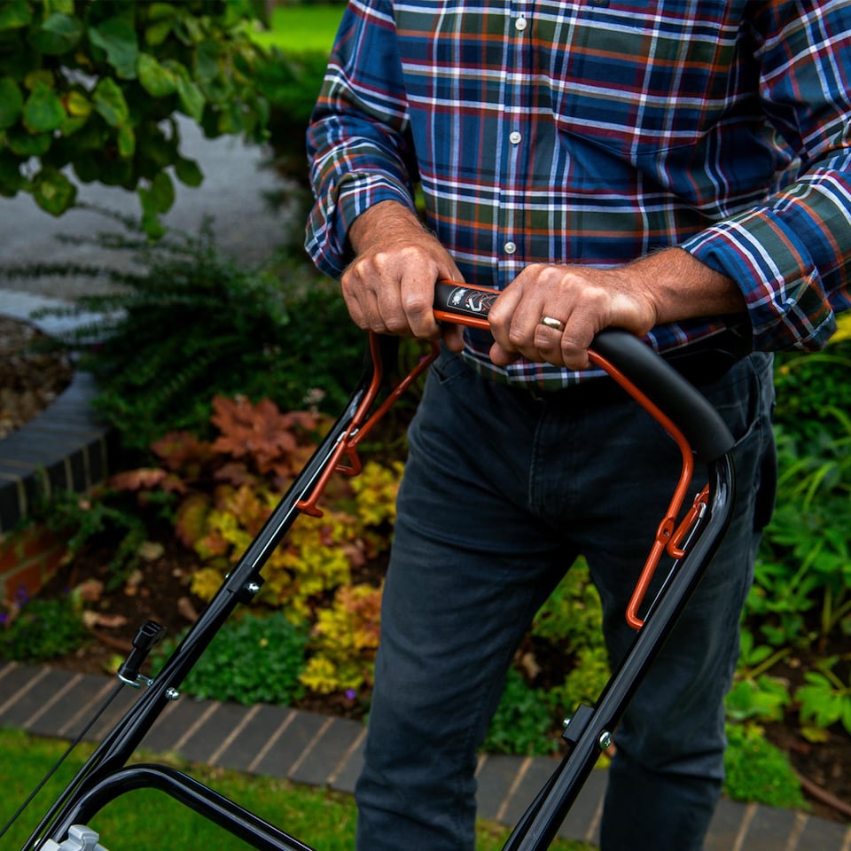 image 1 of Webb Classic 41cm Self‑Propelled Petrol Rotary Lawnmower