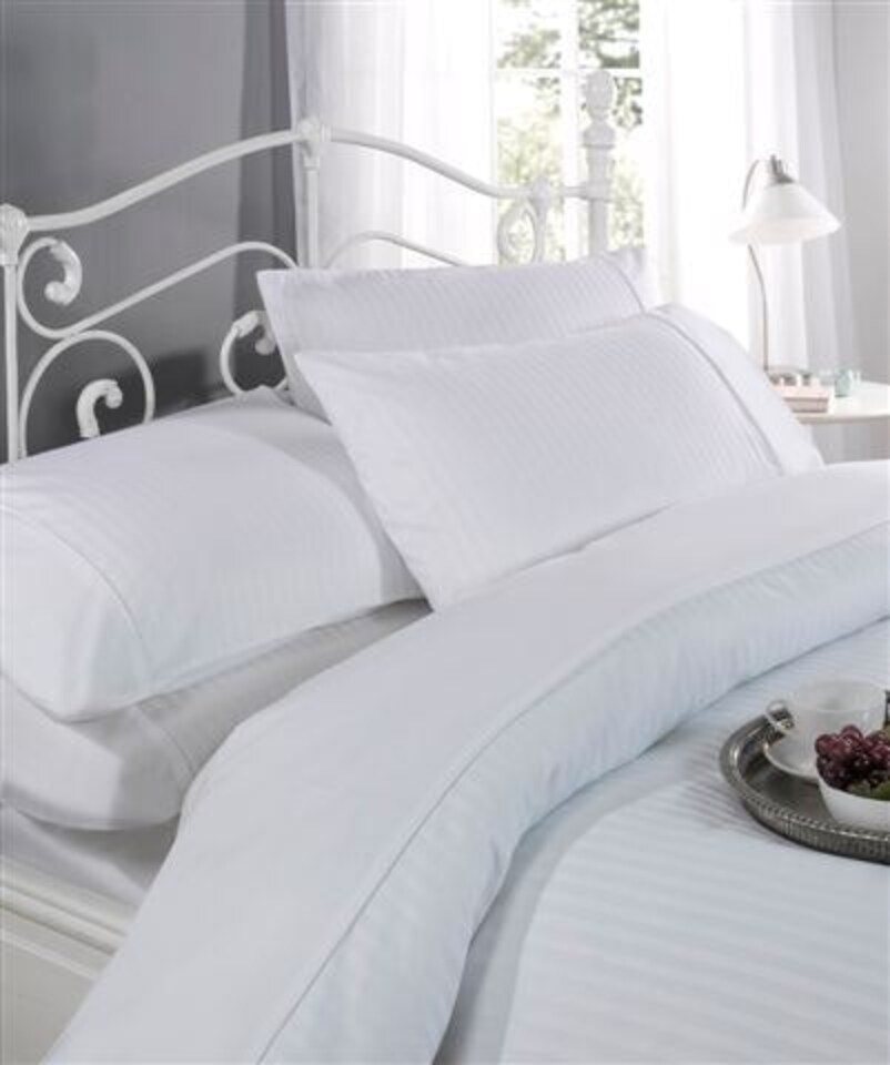 Ritz 300TC Duvet Cover Set - Super King - White