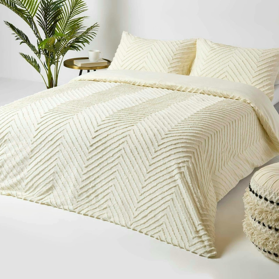 image 1 of Homescapes Off White Chevron Cotton Tufted Duvet Cover Set -