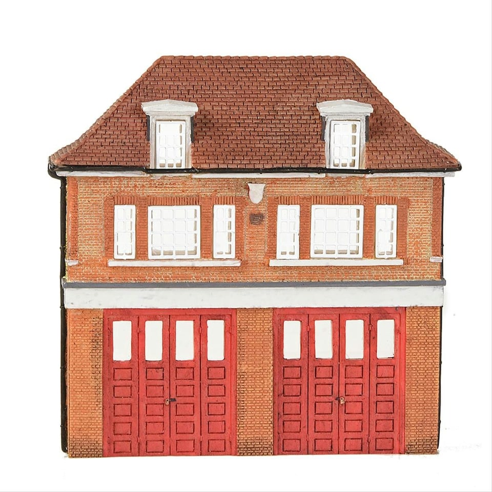 image 1 of Graham Farish Scenecraft Low Relief Fire Station (Pre-Built)