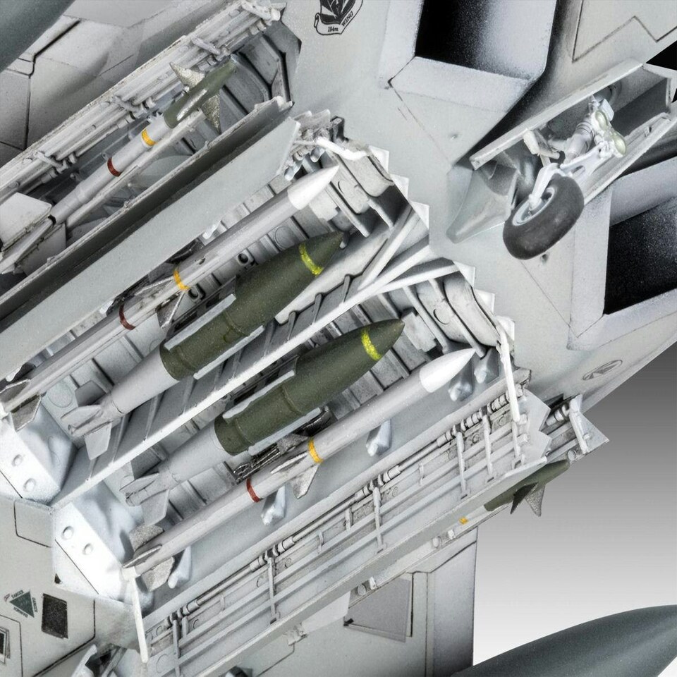 image 1 of Revell US Lockheed Martin F-22A Raptor (1:72 Scale)