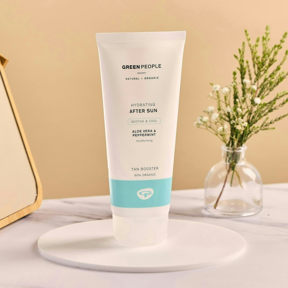 image 1 of Green People Edelweiss SPF15 Sun Cream & After Sun - Natural, Organic Sunscreen with Tan Accelerator - Non Comedogenic, Reef Safe - 2x200ml