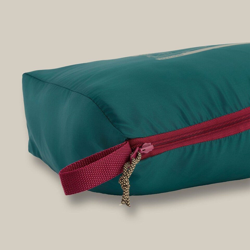 image 1 of Regatta Paven 2 Seaon Sleeping Bag