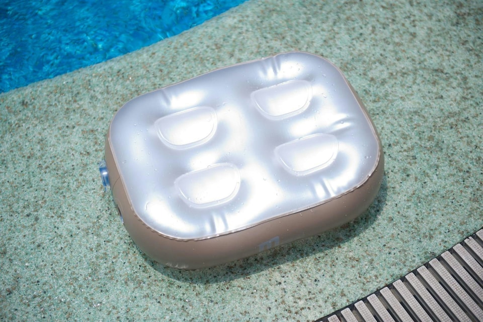 image 1 of Inflatable Waterproof PVC Cushions Fit Most Spas Accessories for Hot Tub Spa