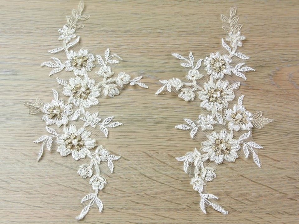 Ivory Roxanne Appliques for Dressmaking - per pack