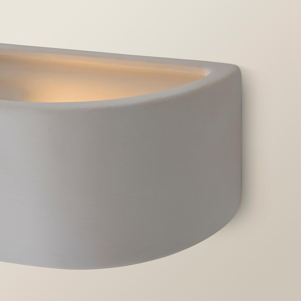 image 1 of ValueLights Ceramic White Paintable Planter Flush Uplighter Wall Light