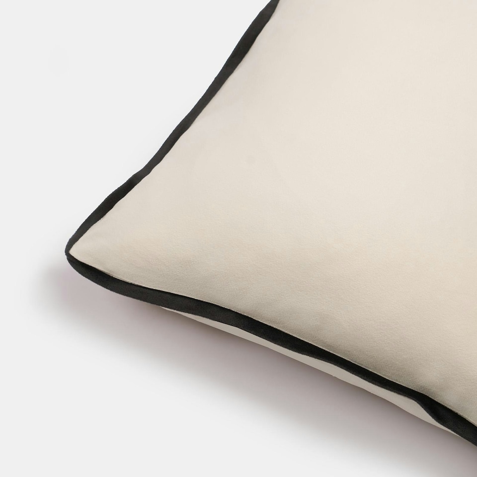image 1 of OHS 4 x Matte Velvet Piped Edge Cushion Covers, 45x45cm - Cream | Cream | 45x45cm | 4