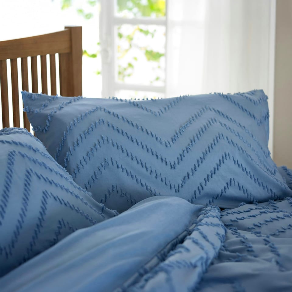 image 1 of Deluxe Tufted Microfibre Zigzag Duvet Cover Set White | White | Super King