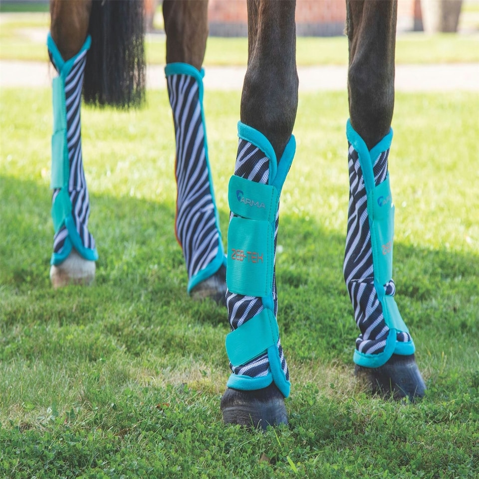 Shires Arma Zeb-Tek Fly Turnout Socks White | Colour: Zebra Print
Size: Cob