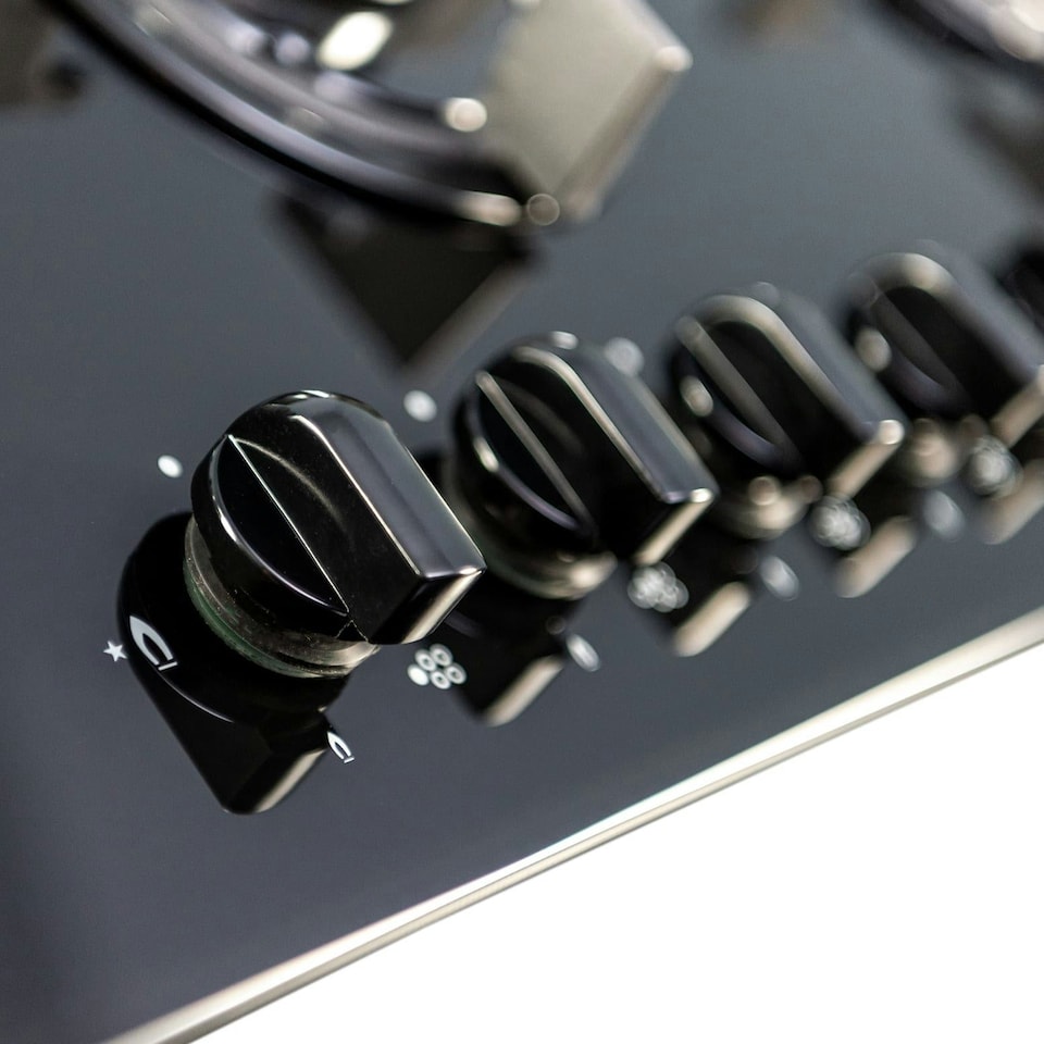 image 1 of SIA GHG902BL 90cm Black Glass 5 Burner Gas Hob With Cast Iron Pan Stands & Wok Burner