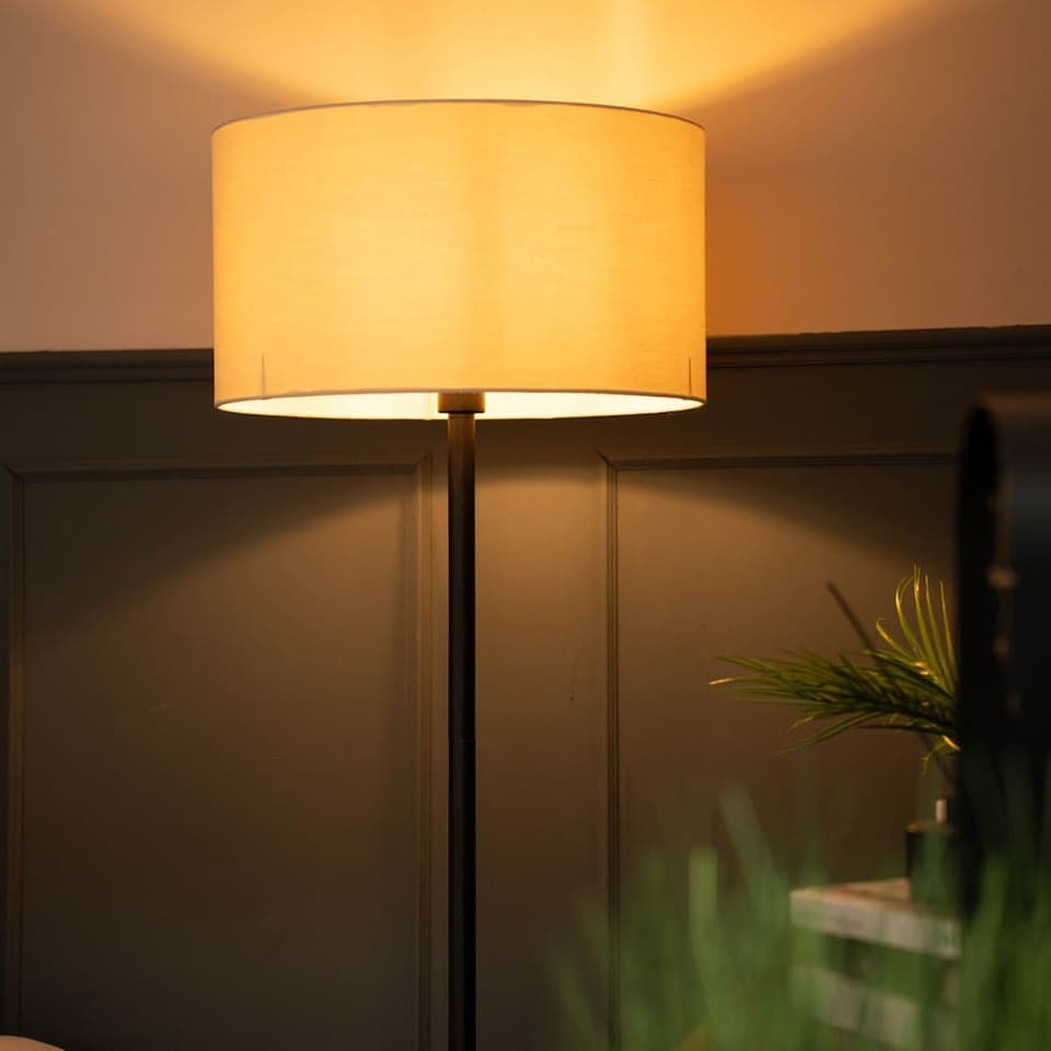 image 1 of ValueLights Modern Standard Floor Lamp With Natural Shade | Cream