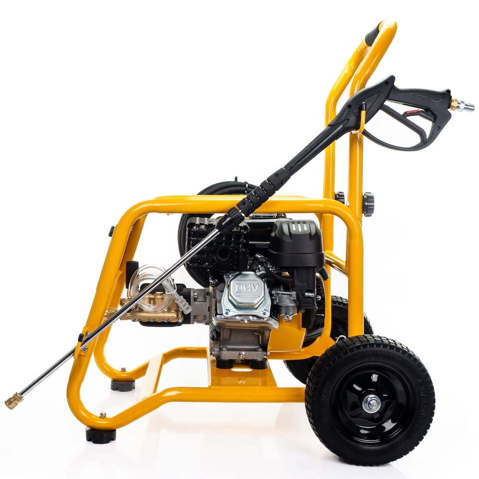 image 1 of JCB Petrol Pressure Washer 3100psi 213bar, Annovi Reverberi Triplex AR Pump, 10.7L min Flow Rate, 224cc JCB Engine JCB-PW7532P