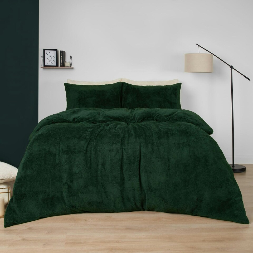 image 1 of OHS Ultra Soft Teddy Fleece Duvet Cover and Pillowcase Bedding Set, King - Forest Green