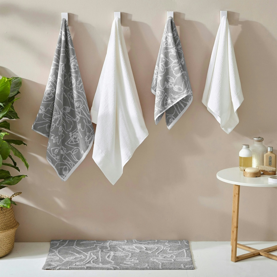 image 1 of furn. Everybody Jacquard Bath Towel Grey
