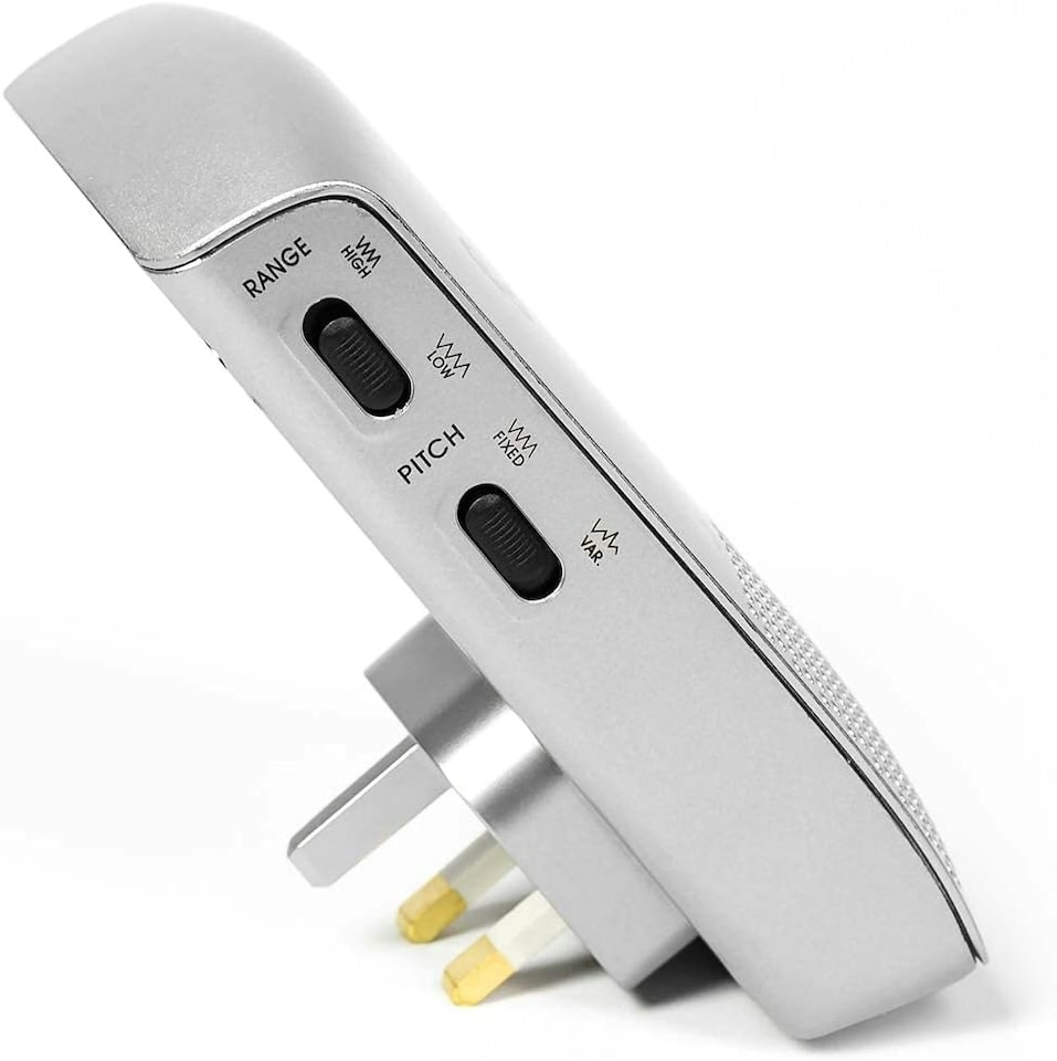 image 1 of High Powered Professional Ultrasonic Electromagnetic Rat and Mouse Repellent