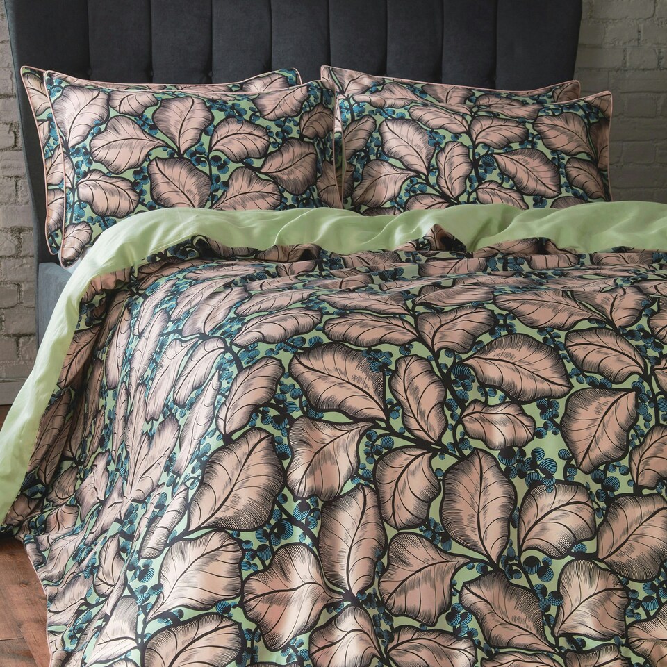 image 1 of Edinburgh Weavers Magali Leaf Premium Cotton Sateen King Duvet Cover Set