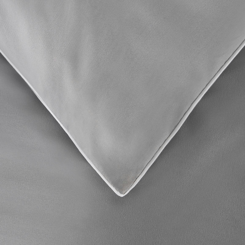 image 1 of OHS Luxury Soft Microfibre Piped Edge Duvet Quilt Cover and Pillowcase Set, Double - Grey/White