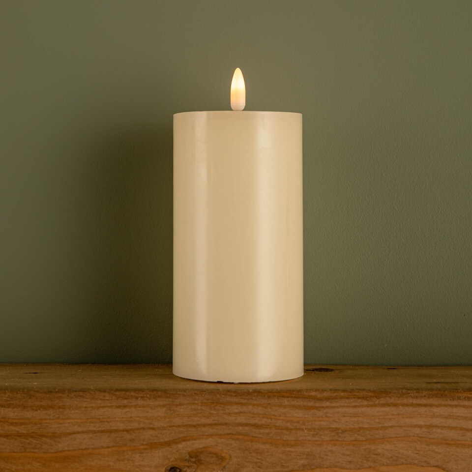 image 1 of 7.5cm x 15cm Cream Wax Melted Pool Effect Candle with Timer Function and Warm White LED