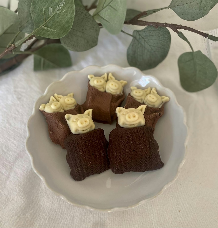 image 1 of Pigs in Milk  & Dark Chocolate Blankets
