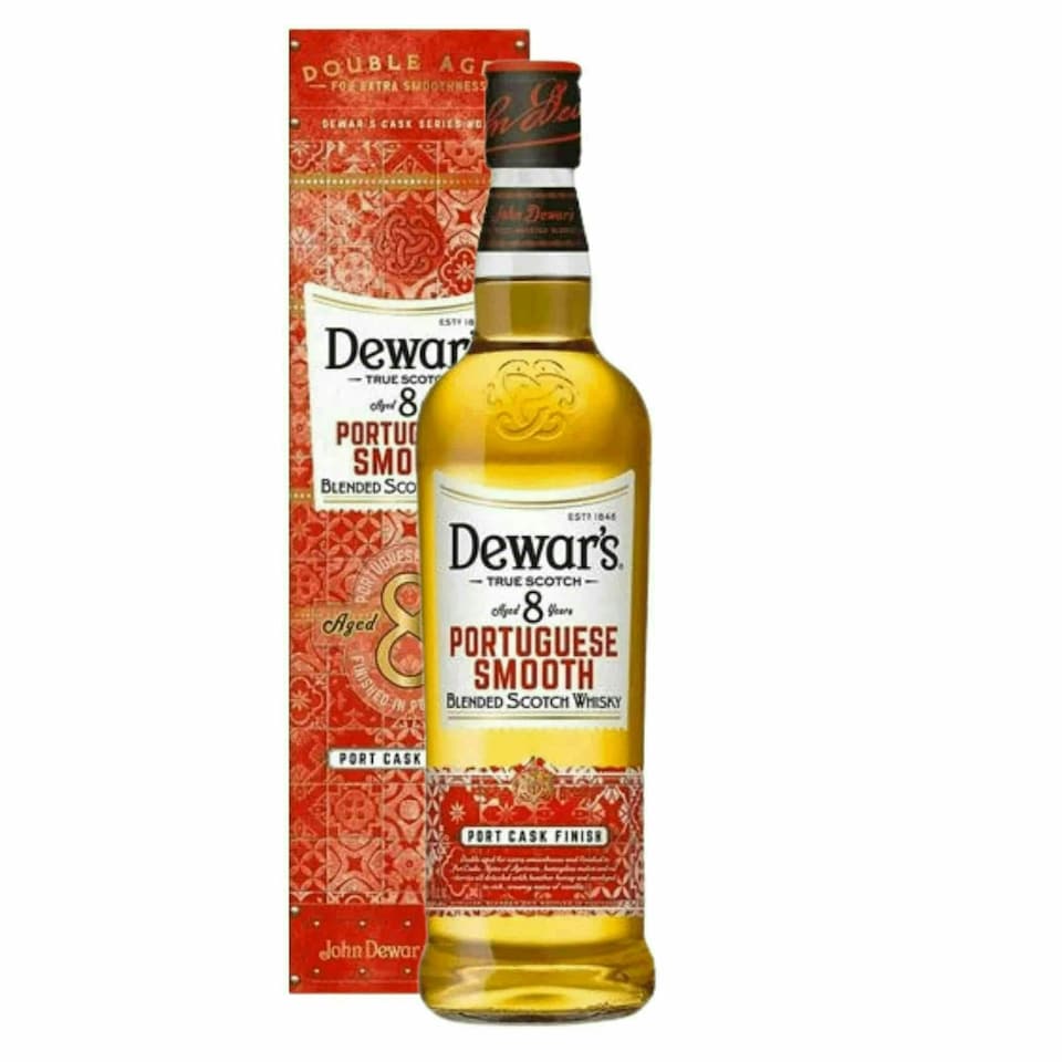 image 1 of Dewar's 8 Years Portuguese Smooth Whisky
