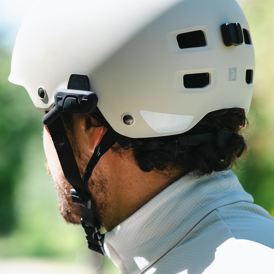 image 1 of Supertooth Roamee Bluetooth Hands Free Kit