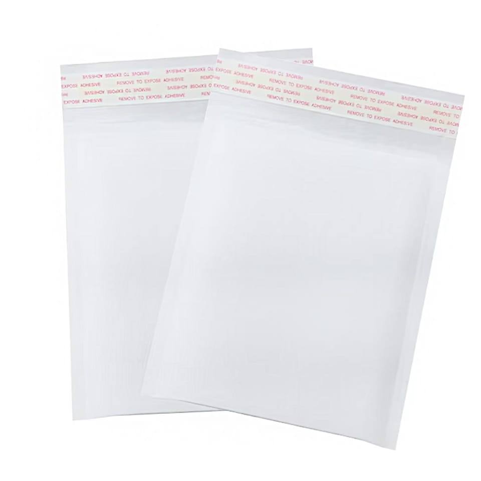 image 1 of 100 x Size 10 (340x445mm) White Padded Plain Bubble Lined Peel & Seal Lightweight Postal Envelopes