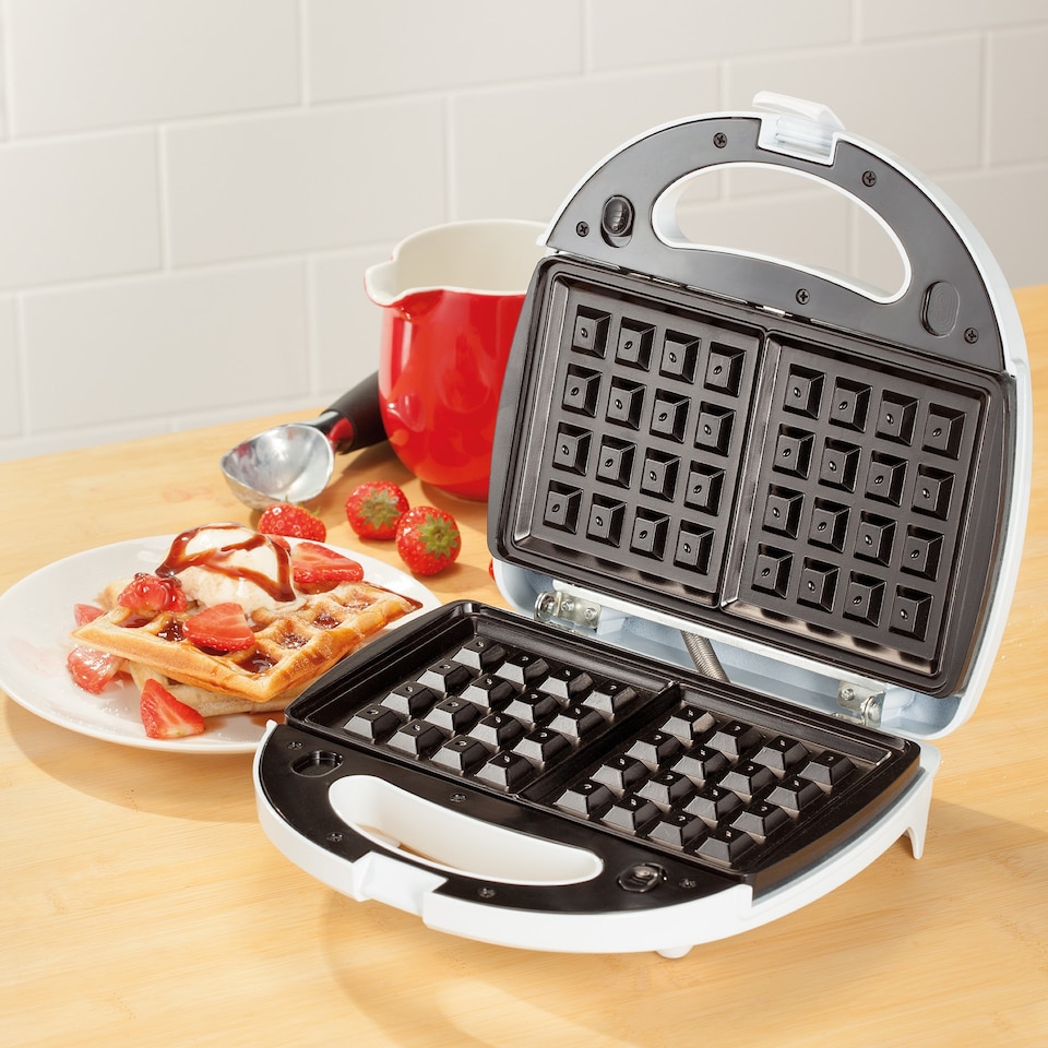 image 1 of Judge 3-in-1 Electric Sandwich, Grill and Waffle Maker