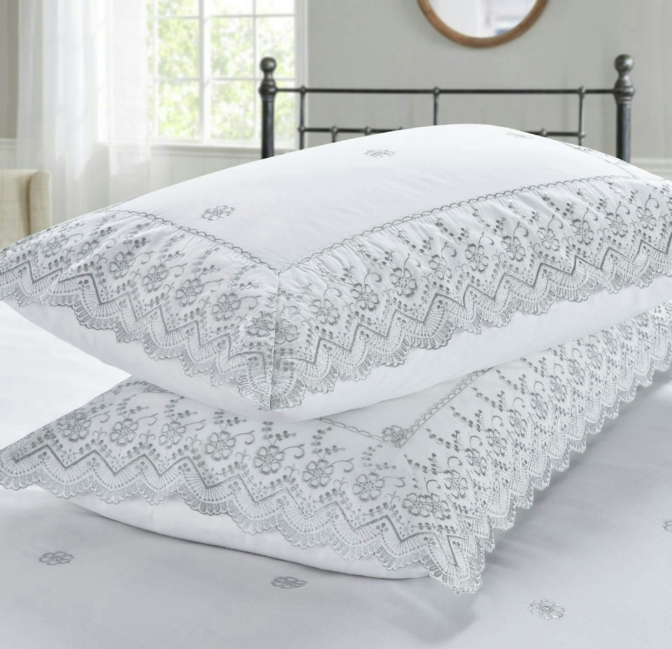 image 1 of Arielle White Bedspread Set | White