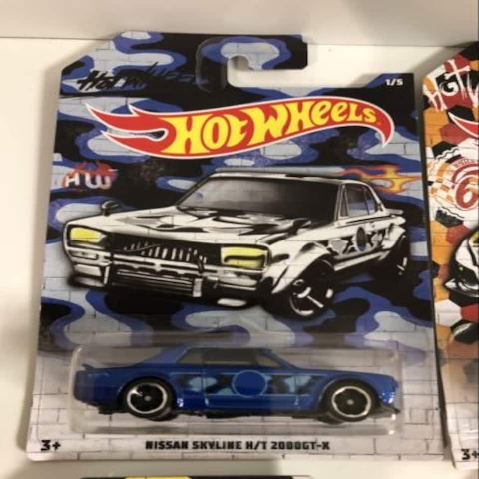 image 1 of Hot Wheels GDG44 Urban Camouflage Set of 5 NEW