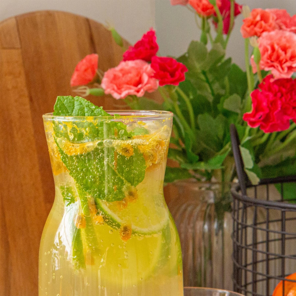 image 1 of LAV Fonte Glass Carafe - 700ml - White Lid