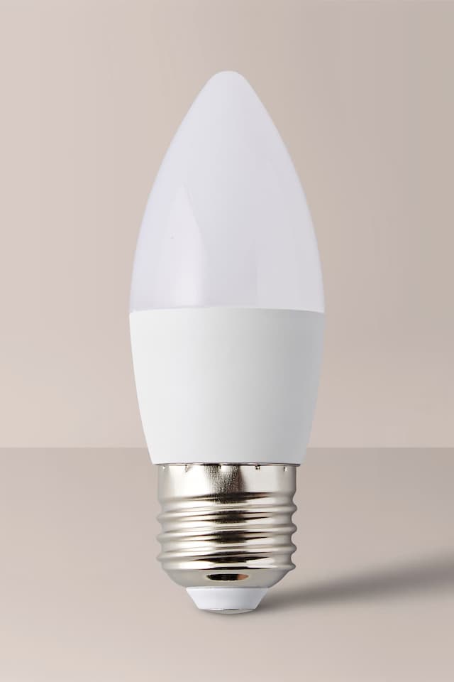 image 1 of ValueLights E27 Pack of 2 4W Candle Warm White LED Bulbs | White