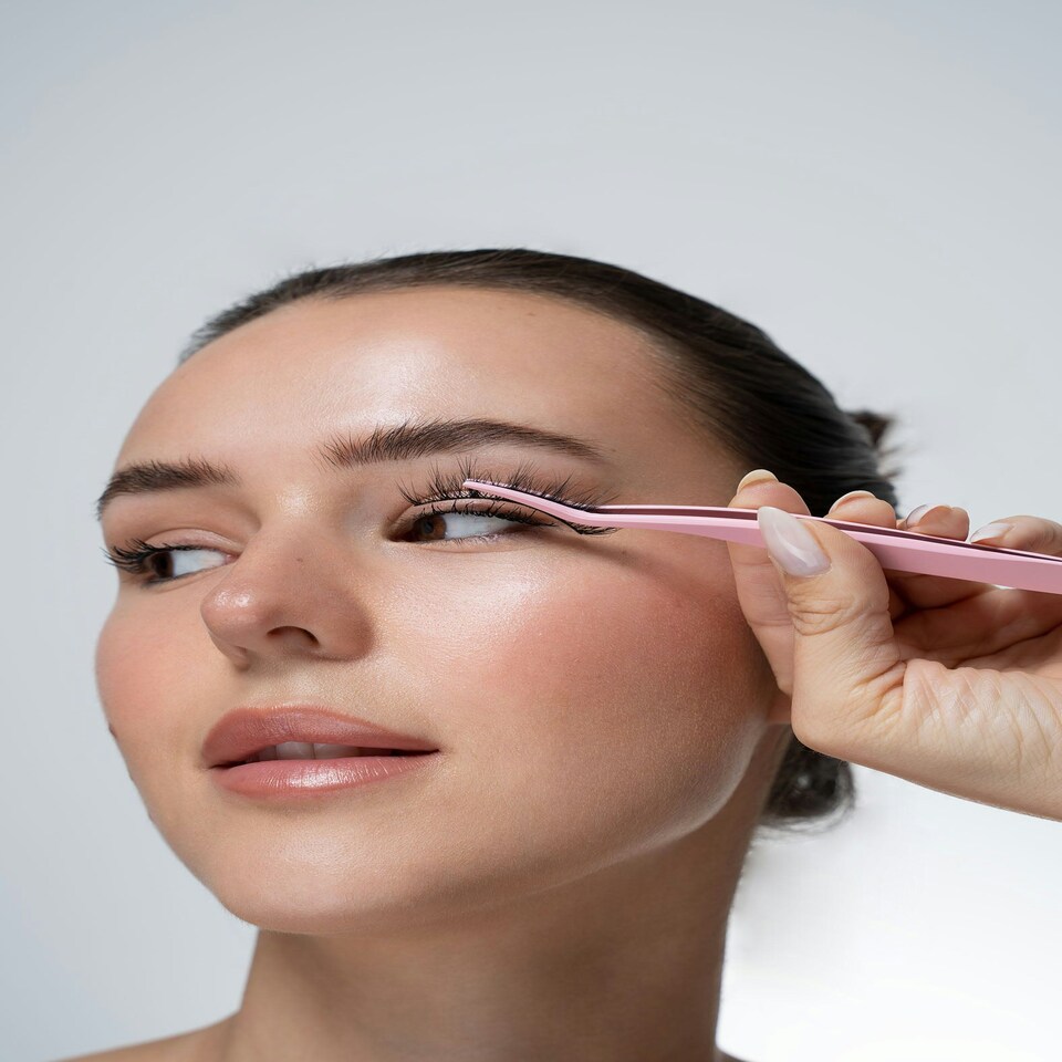 image 1 of Brushworks Precision Lash Applicator