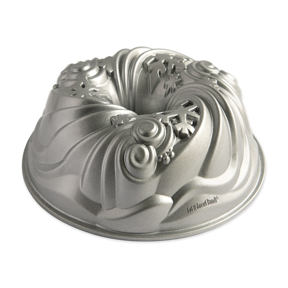 Bundt Tin: Nordic Ware Let It Snow, Silver