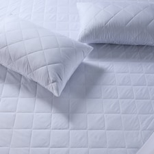 Waterproof Quilted Pillow Protectors 2PK Soft Touch Microfibre Protector Zippered Closing White