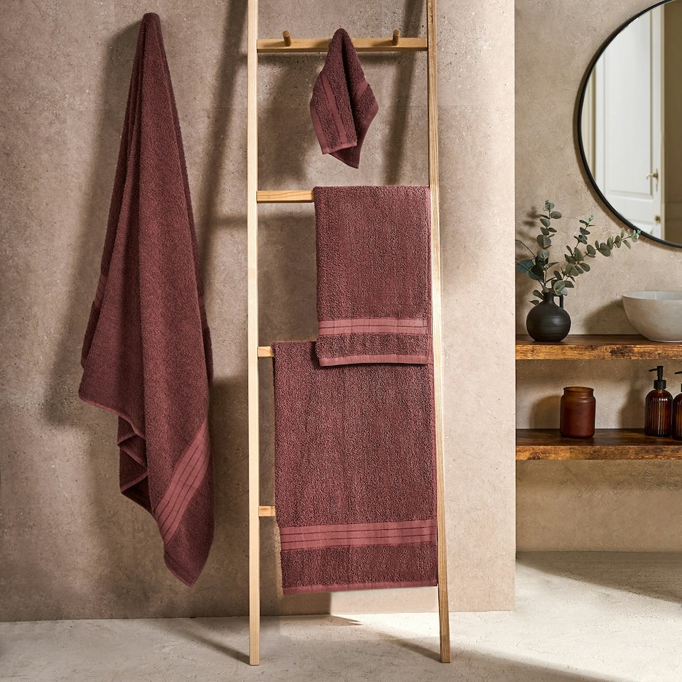 image 1 of OHS 4 x Luxury 100% Cotton 500GSM Bathroom Face Cloth Towel Red | Burgundy | Face cloth