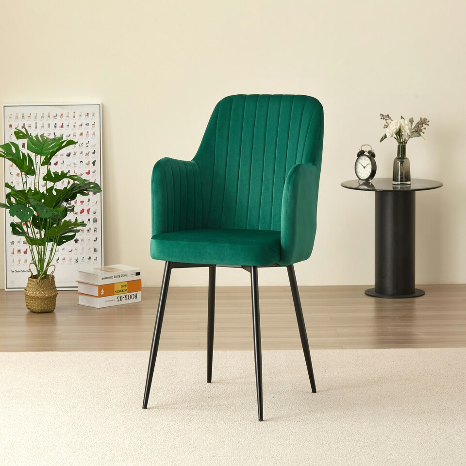 image 1 of New York Dining Table with 4 Charlotte Velvet Chairs Black