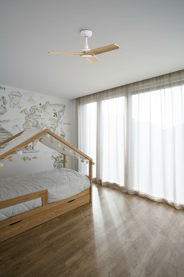 image 1 of Heywood Small White Ceiling Fan, 6 Speed