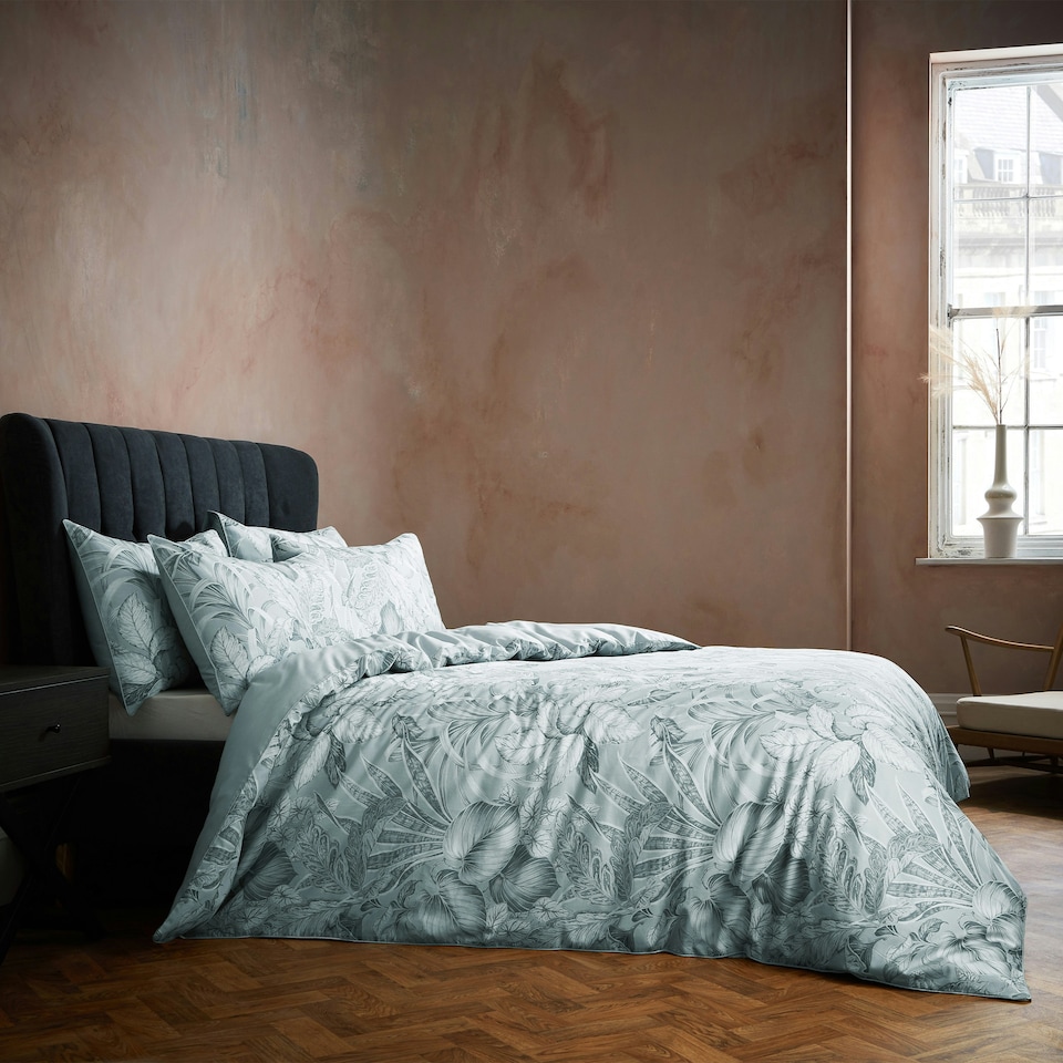 image 1 of Edinburgh Weavers Tivoli Tropical Luxury Cotton Super King Duvet Cover Set