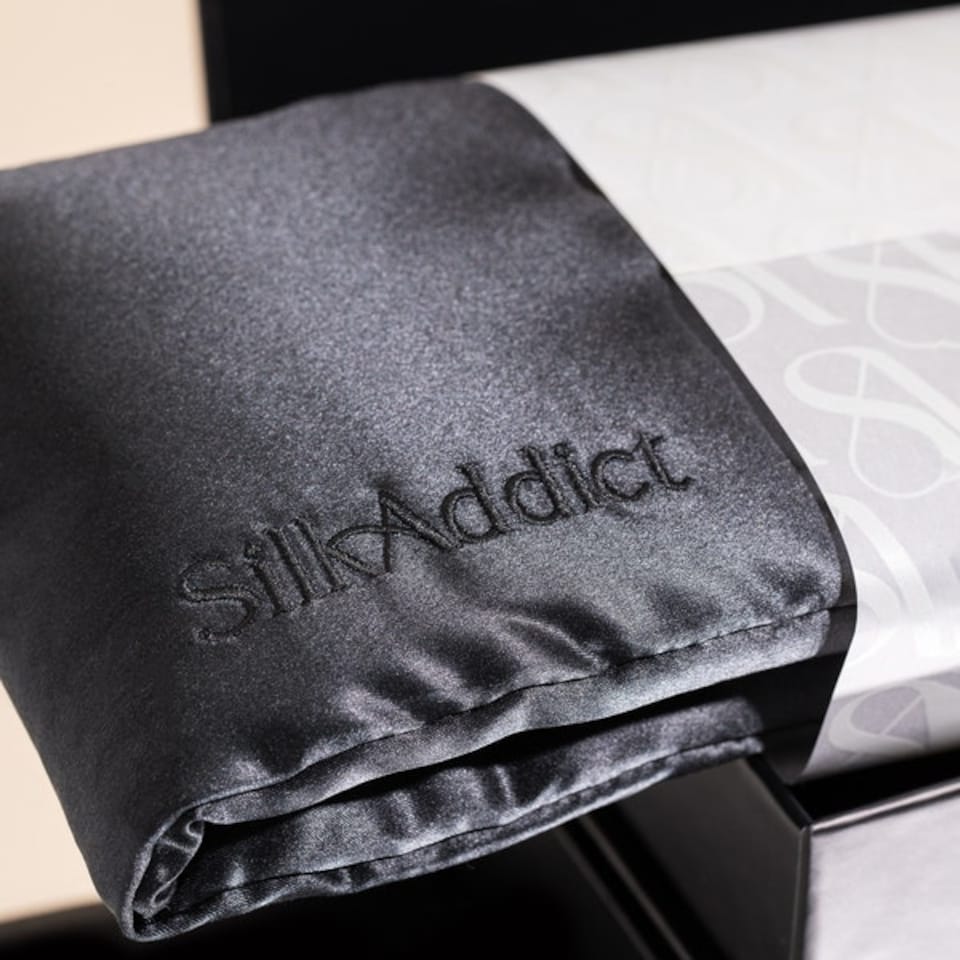 image 1 of Silk Addict 100% Mulberry Silk Sleep Mask – Black | Black | 1