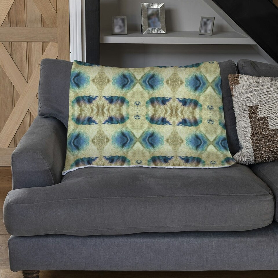 image 1 of Psychedelic Geometric Pattern (Blanket)