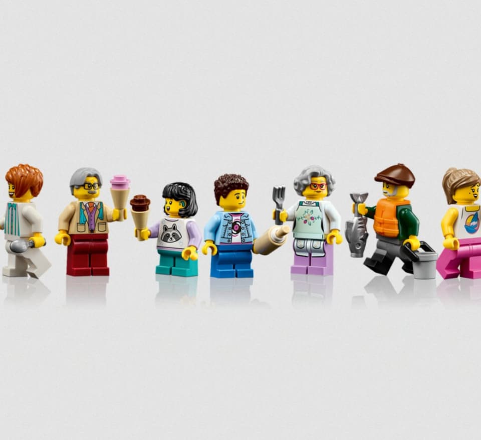 image 1 of LEGO Ideas 21359 The Italian Riviera